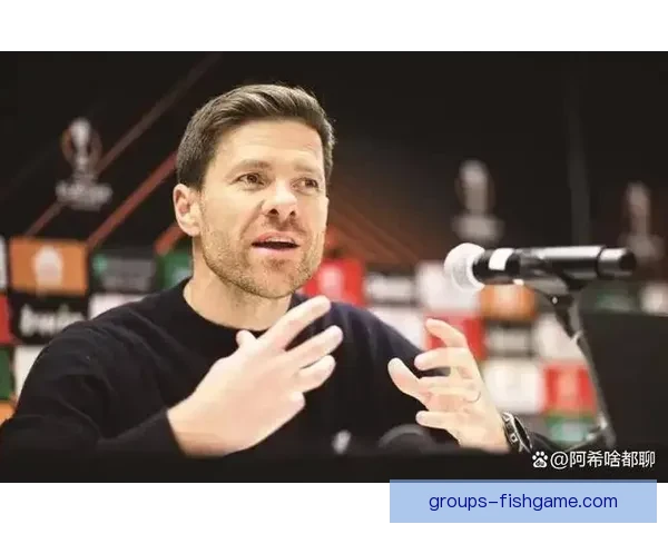 阿隆索幽默回击卡拉格质疑直言你不是传奇只是评论员身份定位清晰